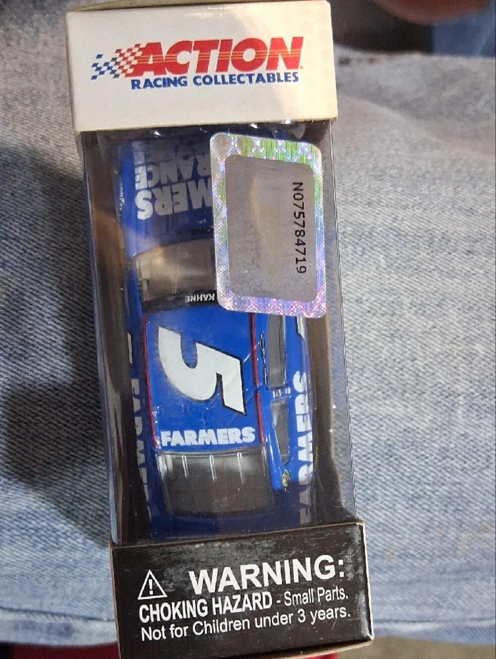 Nascar Kasey Kahne #5 Farmers Blue Die-Cast Race Car
